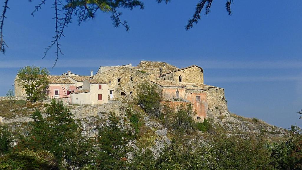 La Maison De Marie-Jeanne - Le Rocher D'Ongles Dış mekan fotoğraf